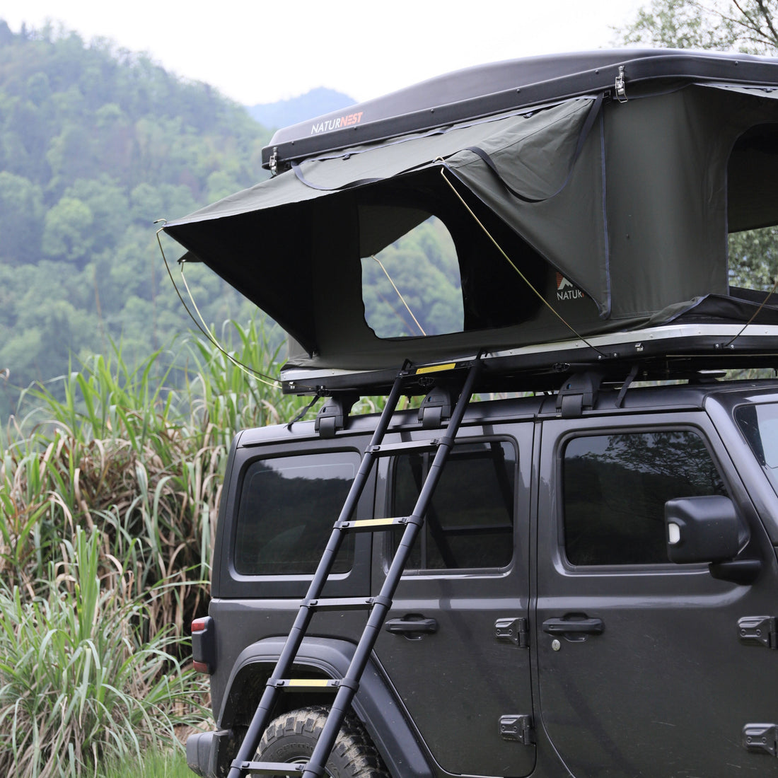 Roof Top Tent Material Comparison: Which One is Best for Your Travel Needs?