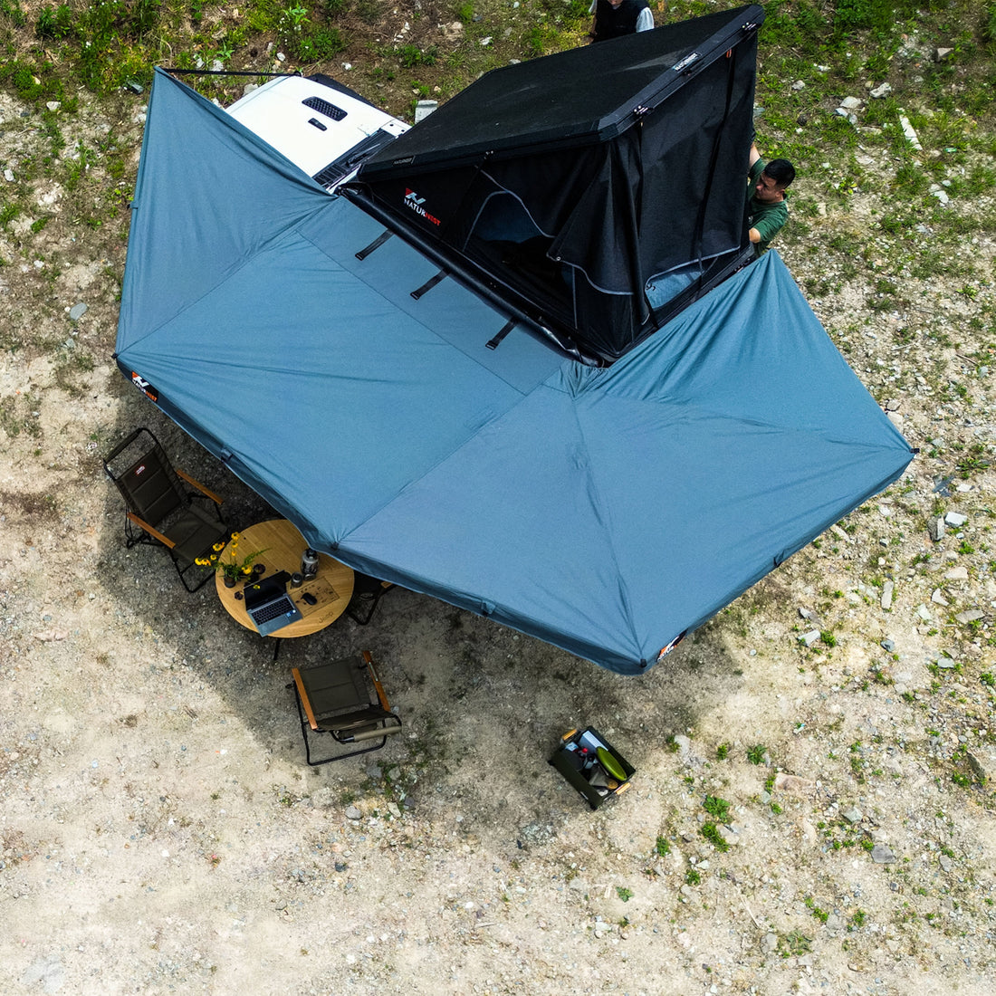 The Perfect Combination of a Sunshade and Rooftop Tent: Enhancing Comfort and Functionality
